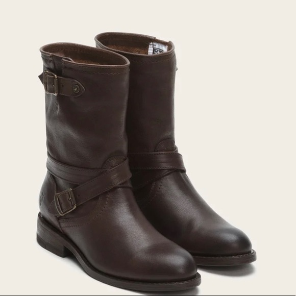 Frye - Jayden Cross Engineer Boots- Pre-Loved - Picture 13 of 14